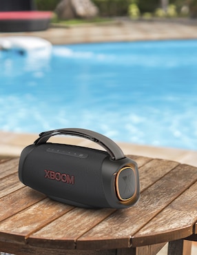 Bocina portátil LG XBOOM Go XG8 inalámbrica
