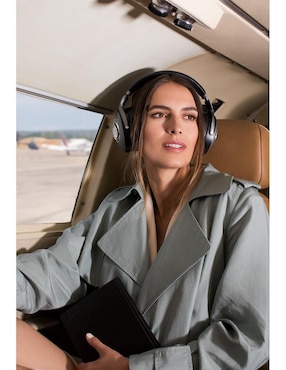 Audífonos On-Ear Focal Bathys Deep alámbricos e inalámbricos con cancelación de ruido
