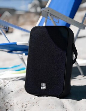 Bocina portátil Altec Lansing IMT 7000 alámbrica e inalámbrica