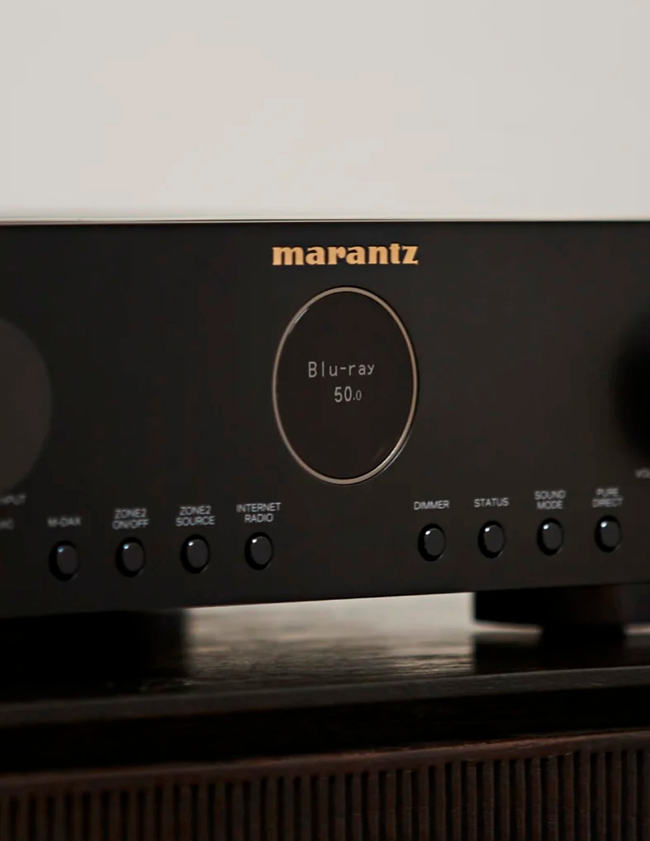 Amplificador Cinema 70s de 127 V 2