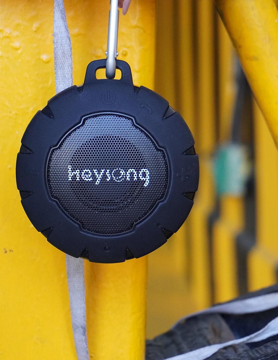 Bocina Recargable Heysong Freesound Inalámbrica 5